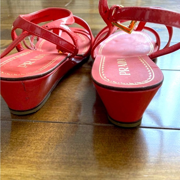 Adorable 💖💝 Prada sandals , One of a Kind 🥰🤩💖💝 - Picture 4 of 6